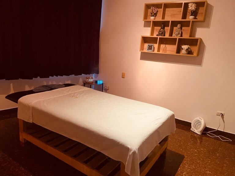 Lee más sobre el artículo ¿Cómo es una sesión de masaje Nuru en Miraflores: Una experiencia única de bienestar?